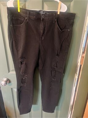 Size 18S. Torrid Black Distressed Cropped Plus-Size Jeans